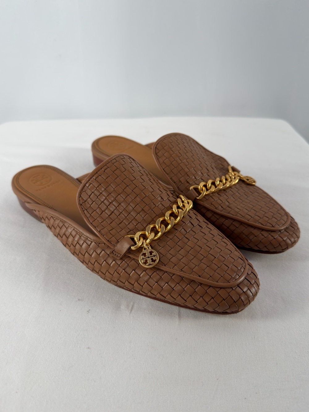 Tory Burchโ Benton Woven Mules in Moose Brown Size 10